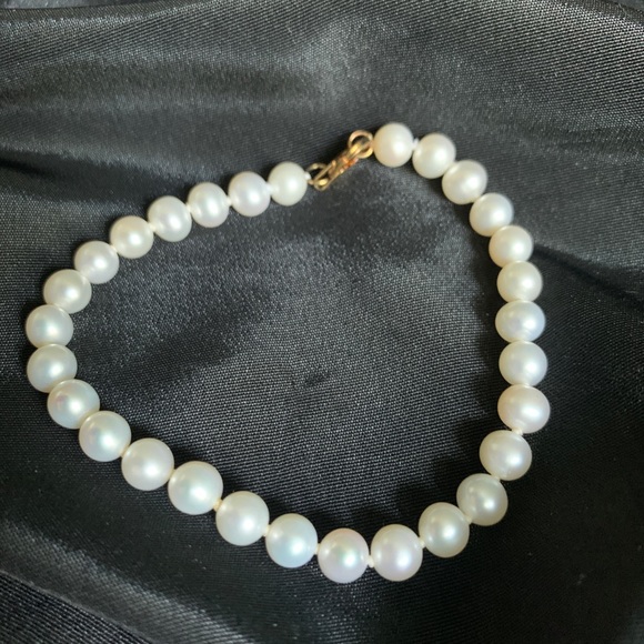 Vintage Cultured Pearls Hand Knotted Bracelet - Picture 3 of 8